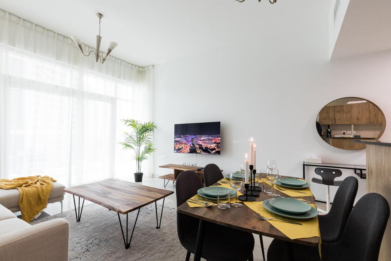 Lovely Unit With Marina View Villa Дубай Екстериор снимка